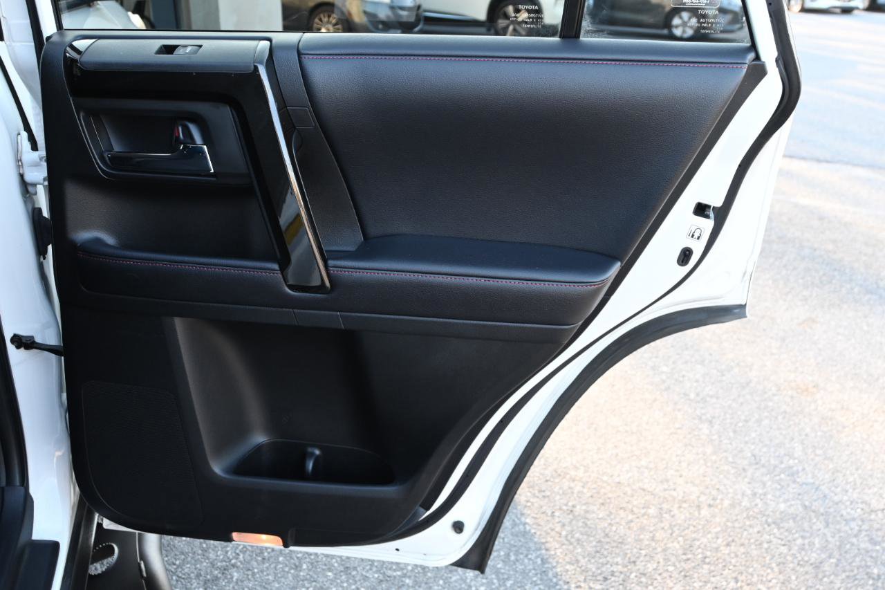 Used 2019 Toyota 4Runner TRD Off-Road image 33