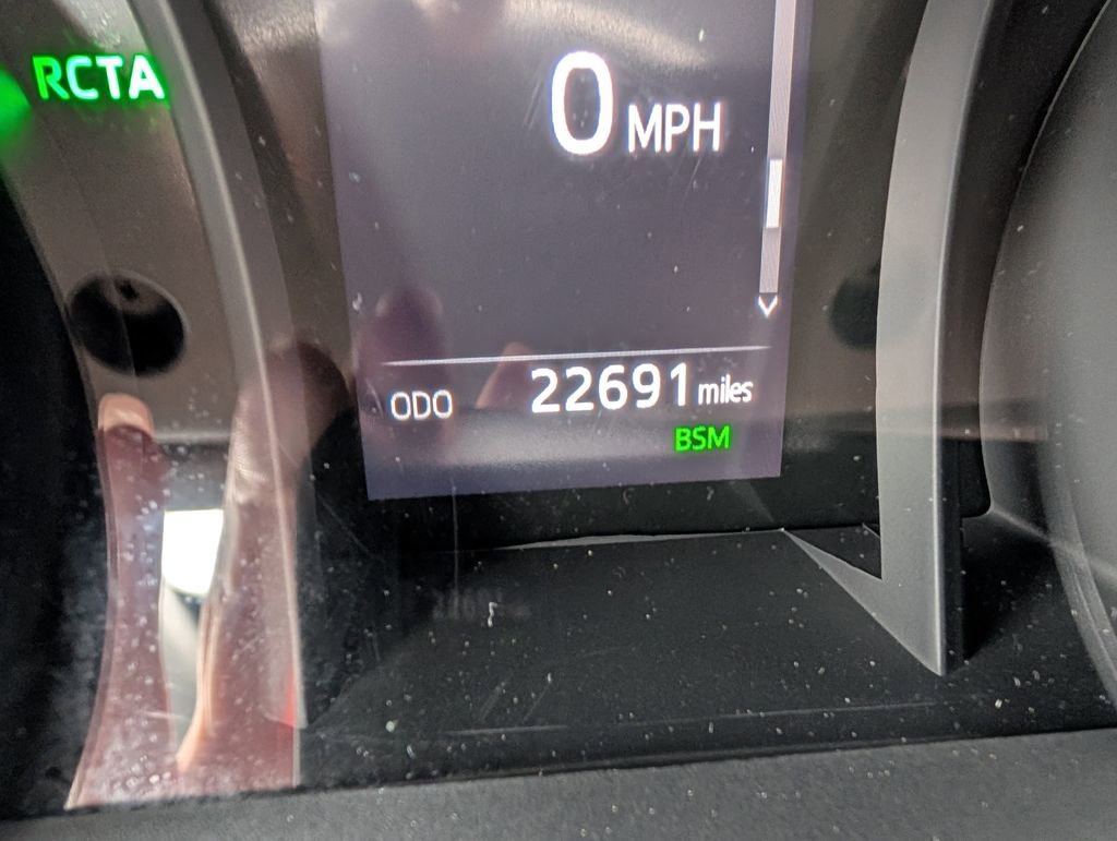 Used 2024 Toyota Camry LE w/ Convenience Package image 19