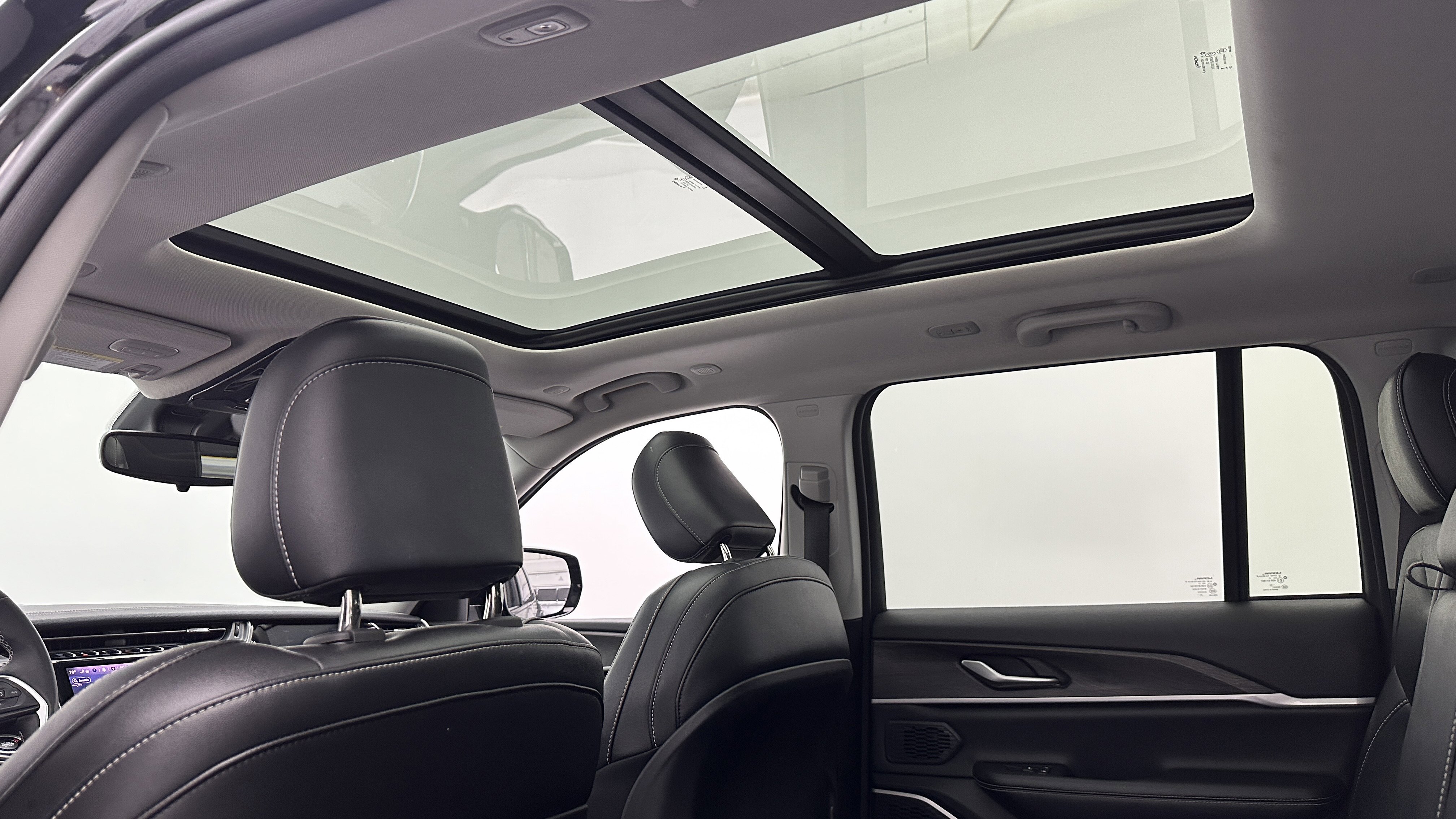 Used 2024 Jeep Grand Cherokee Limited 4xe image 6