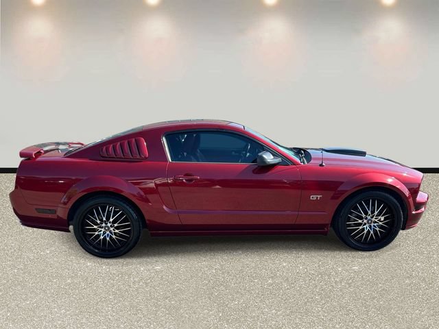 Used 2007 Ford Mustang GT Premium RWD image 4