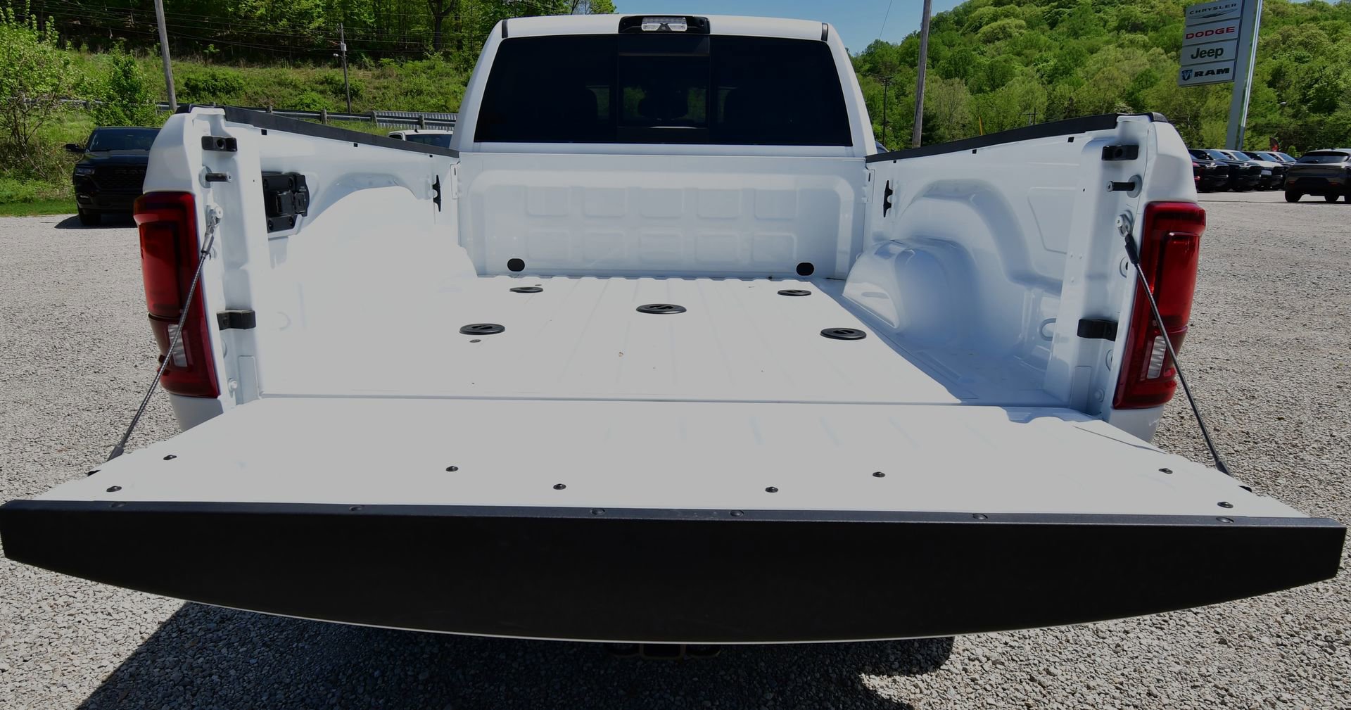 New 2025 RAM 2500 Tradesman image 28