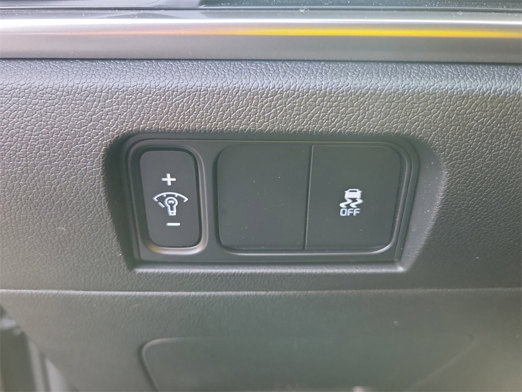 Used 2025 Kia Sorento LX image 27