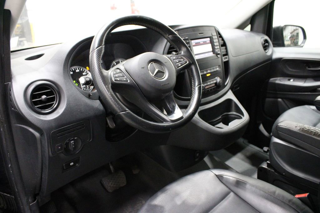 Used 2018 Mercedes-Benz Metris Passenger image 17