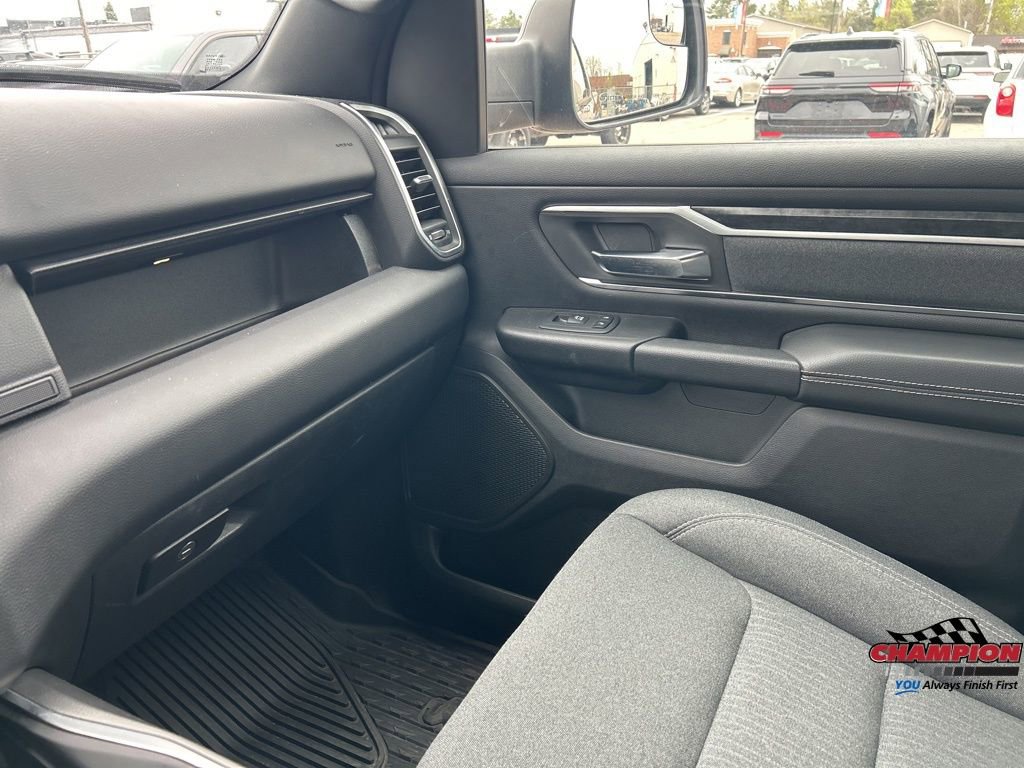 Used 2019 RAM 1500 Big Horn AWD/4WD image 17