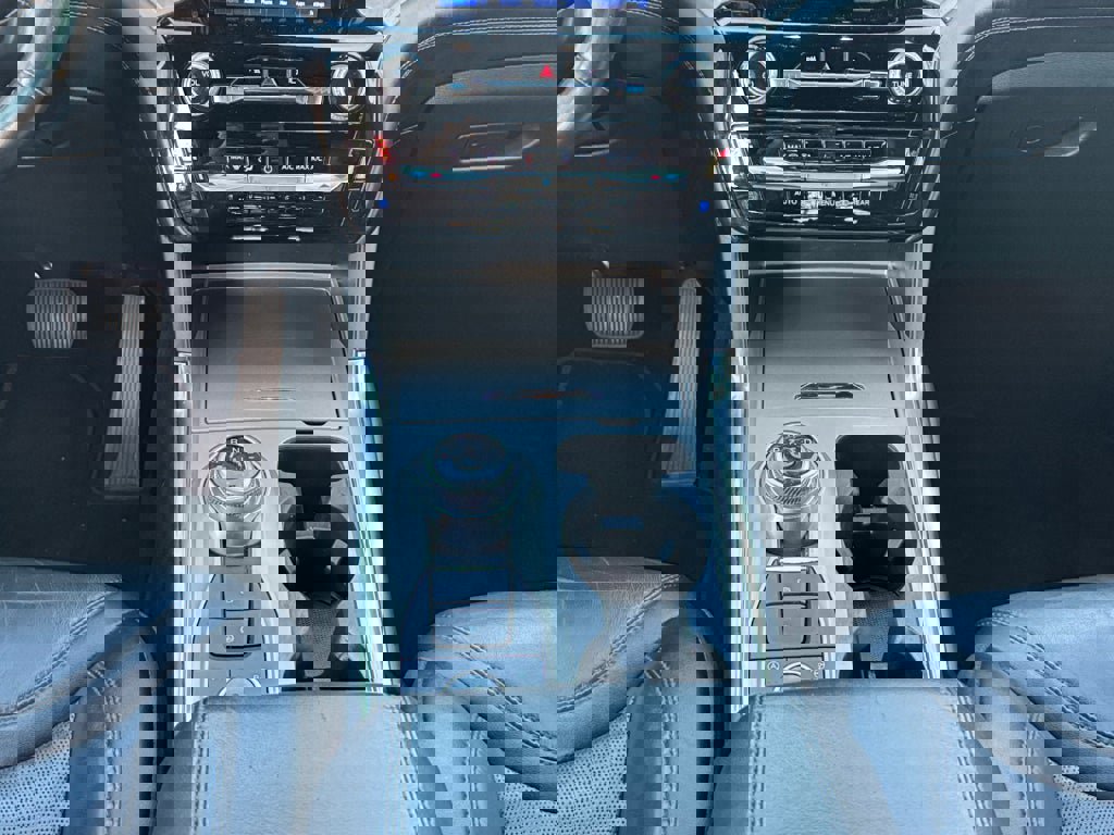 Used 2022 Ford Explorer Platinum w/ Equipment Group 601A image 14