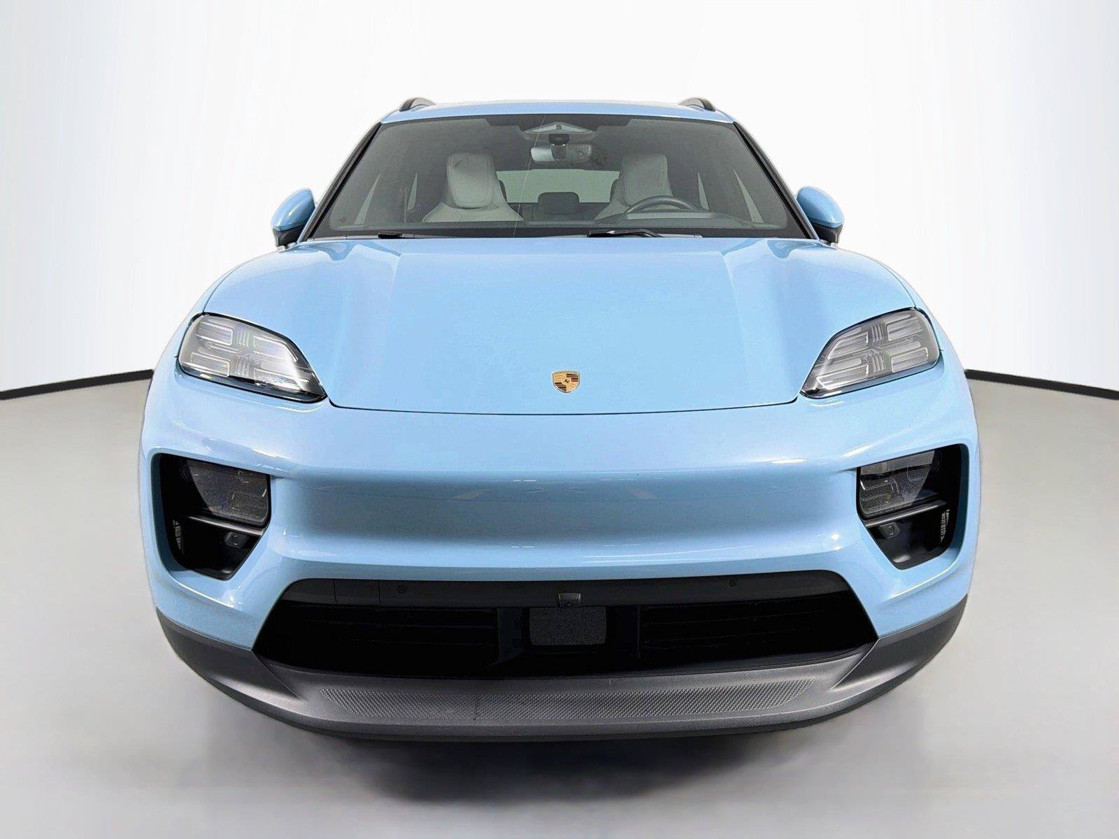 Certified 2026 Porsche Macan Electric RWD image 10