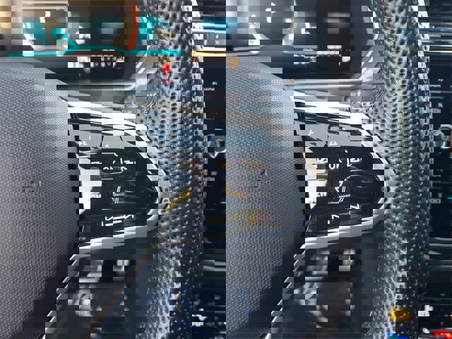 Certified 2022 Volkswagen Tiguan SE R-Line image 23