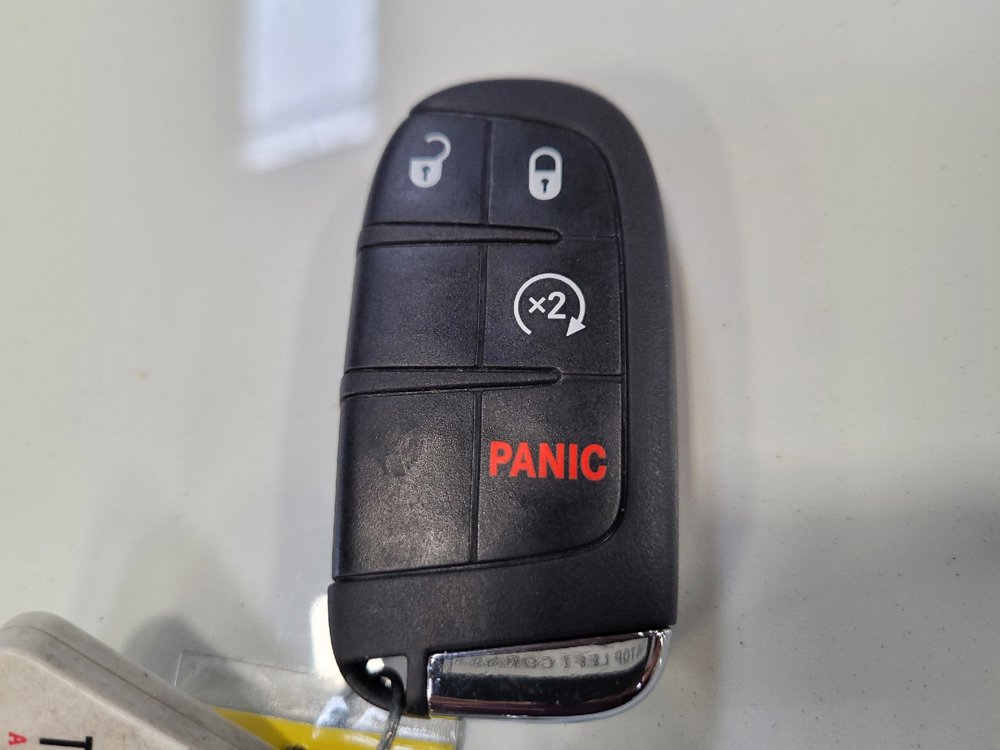 Used 2021 Jeep Renegade Latitude FWD image 32
