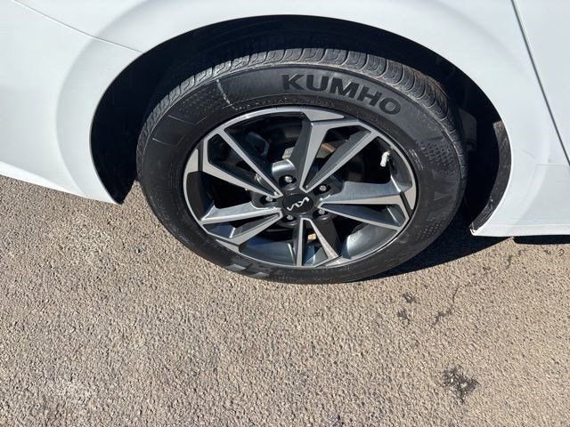 Used 2023 Kia Forte LXS w/ LXS Technology Package image 40