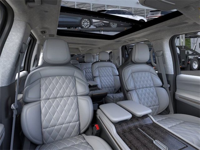 New 2025 Lincoln Navigator L Black Label w/ Black Label Special Edition image 10