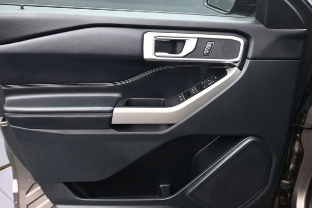 Used 2021 Ford Explorer XLT RWD image 17