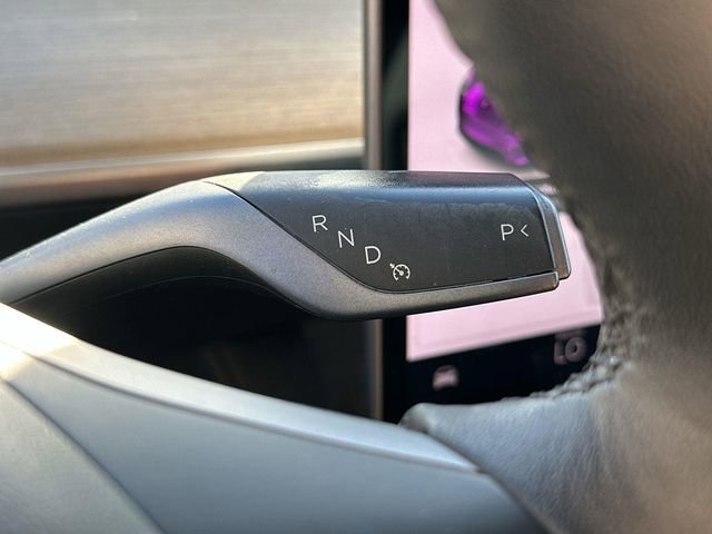 Used 2022 Tesla Model Y Performance image 15