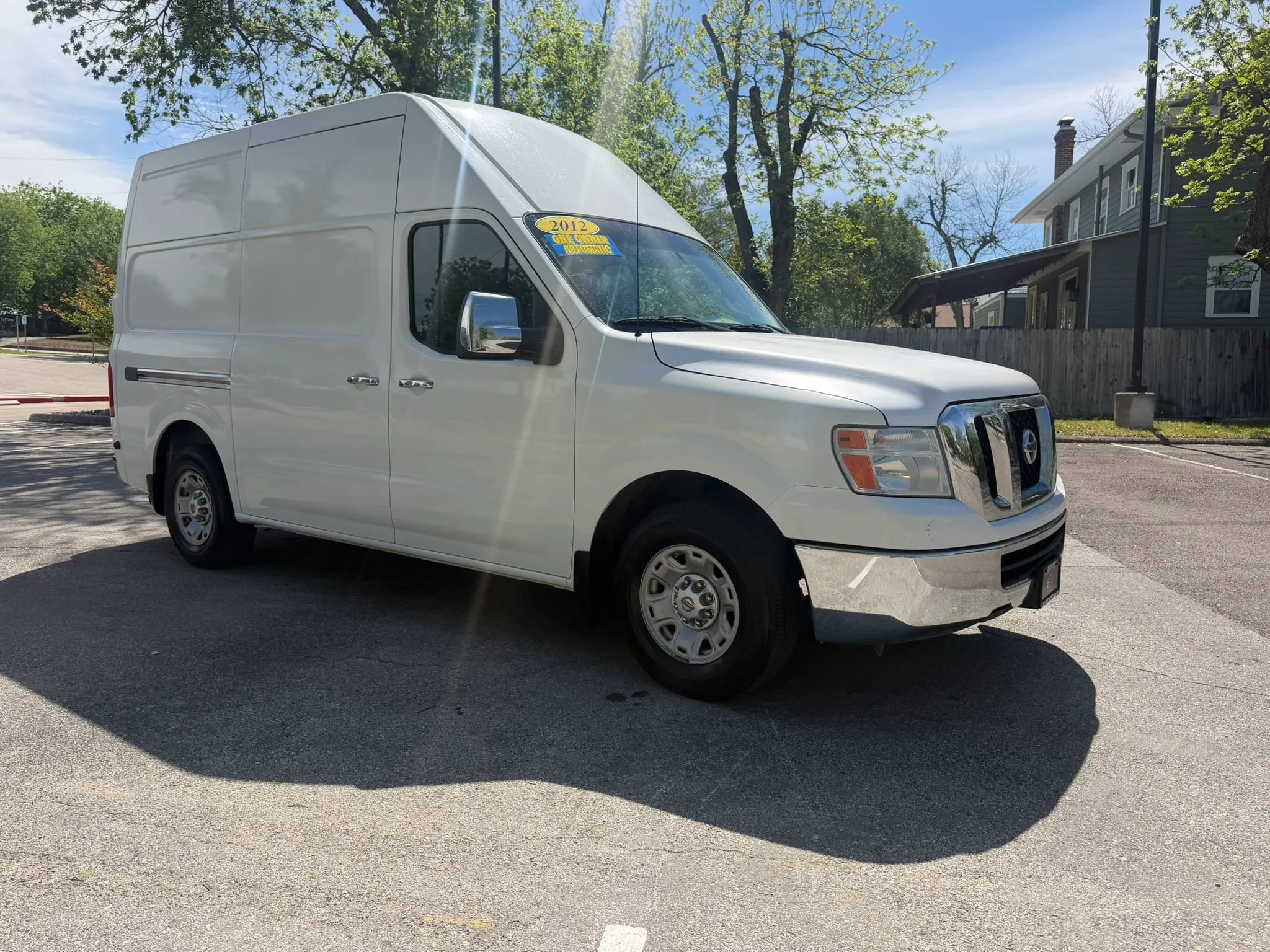 Used 2012 Nissan NV 3500 SV w/ Side Curtain Airbag Pkg image 3