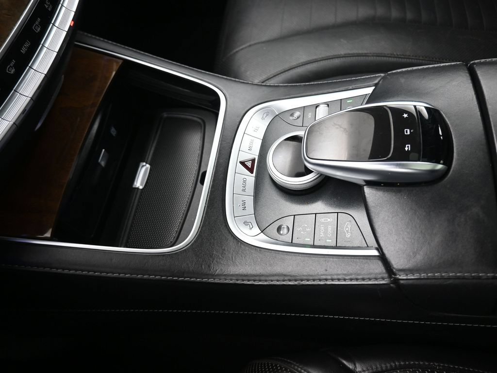 Used 2016 Mercedes-Benz S 550 4MATIC Sedan image 27