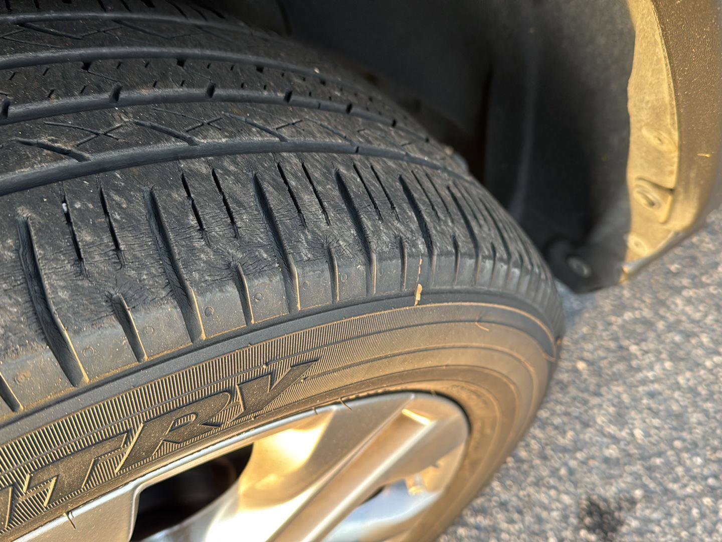 Used 2022 Toyota RAV4 Limited image 37