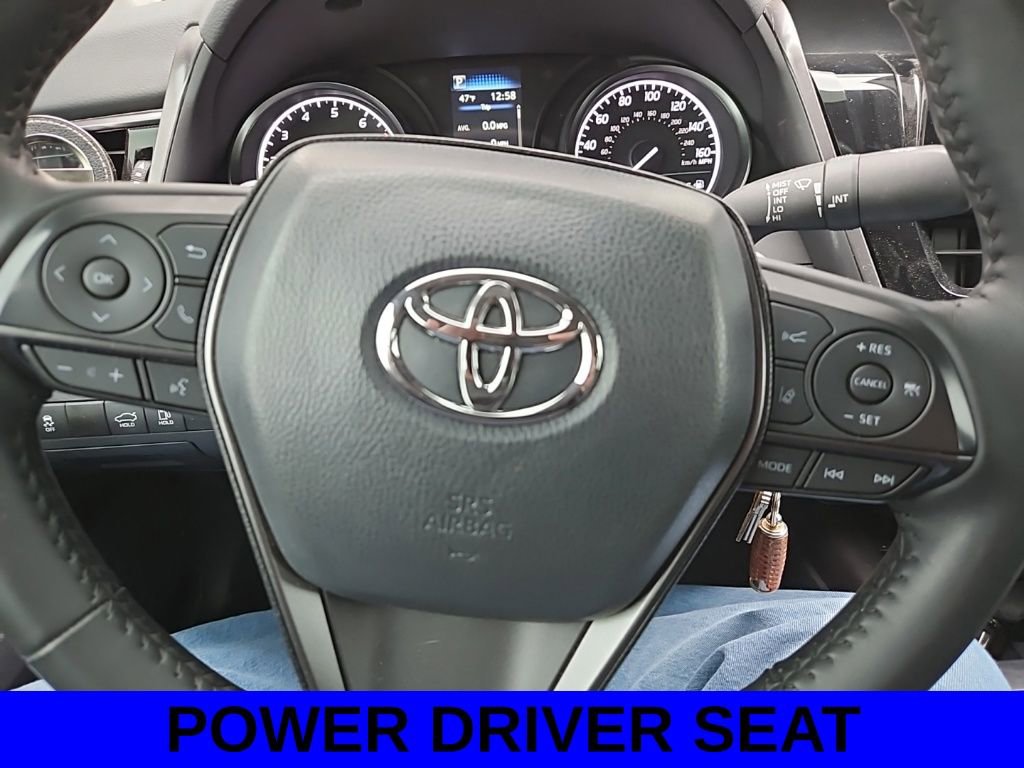 Used 2024 Toyota Camry SE image 9
