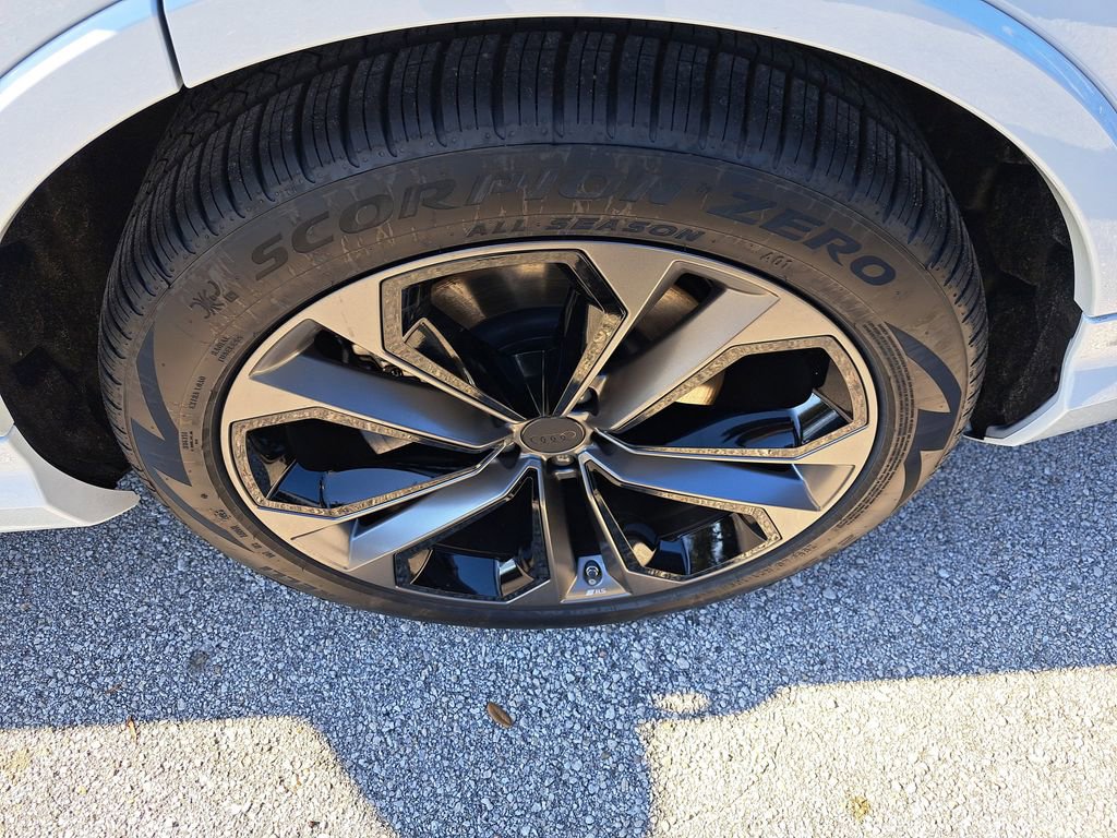 New 2026 Audi Q7 3.0T Premium Plus image 30