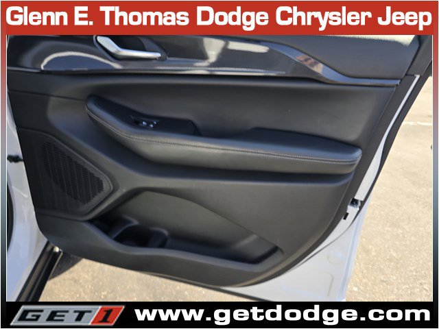 Used 2023 Jeep Grand Cherokee Altitude image 35