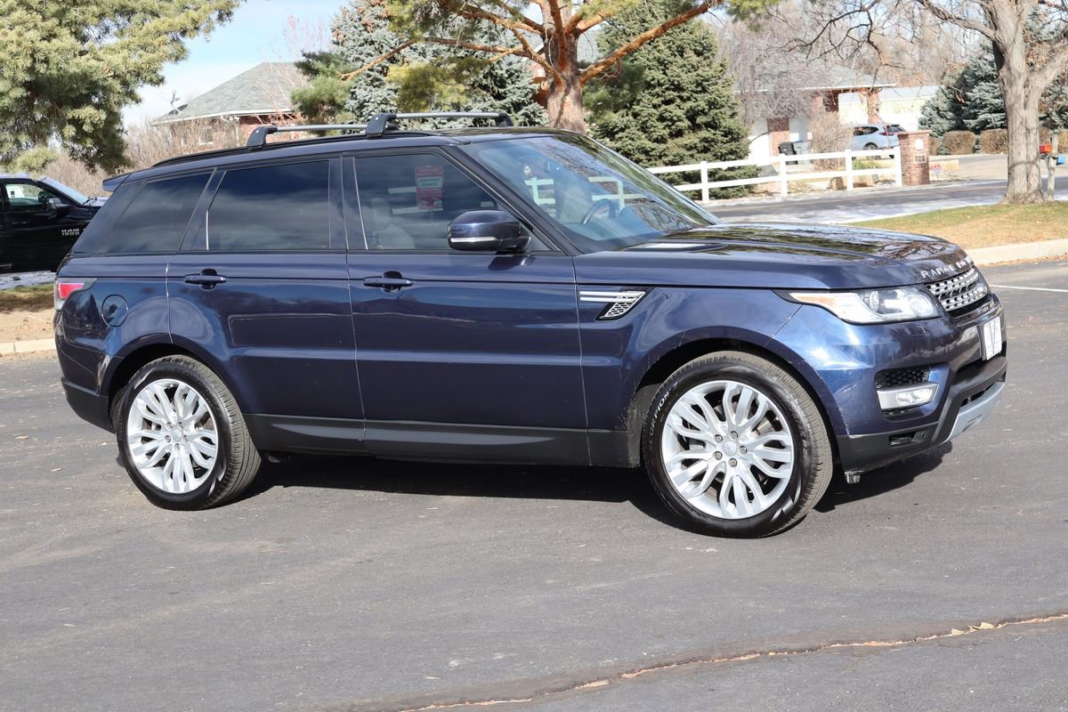 Used 2014 Land Rover Range Rover Sport HSE image 2