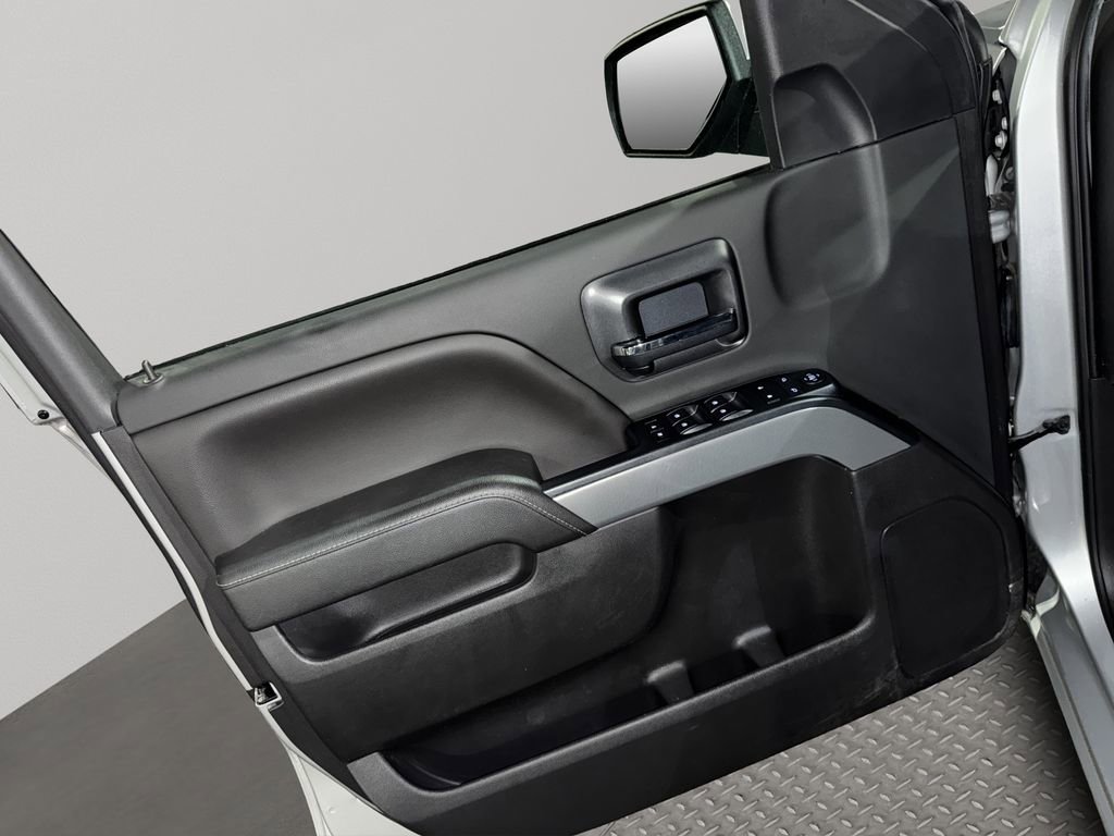 Certified 2018 Chevrolet Silverado 1500 LT w/ All Star Edition image 30