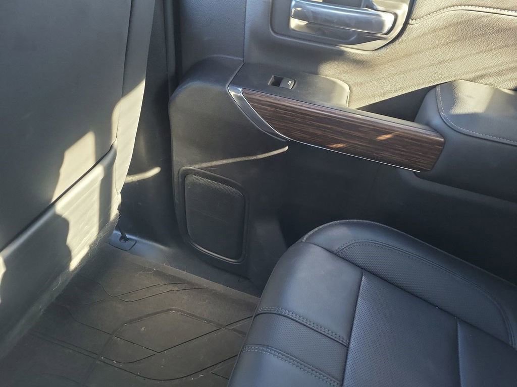 Used 2023 Chevrolet Silverado 3500 High Country image 14