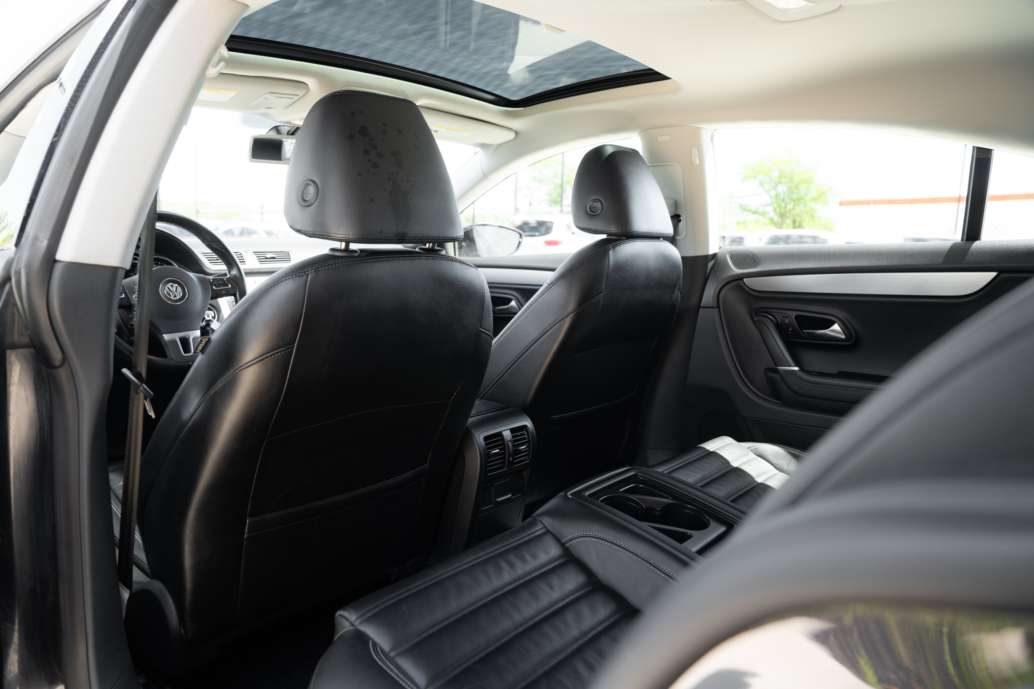 Used 2009 Volkswagen CC Luxury FWD image 23