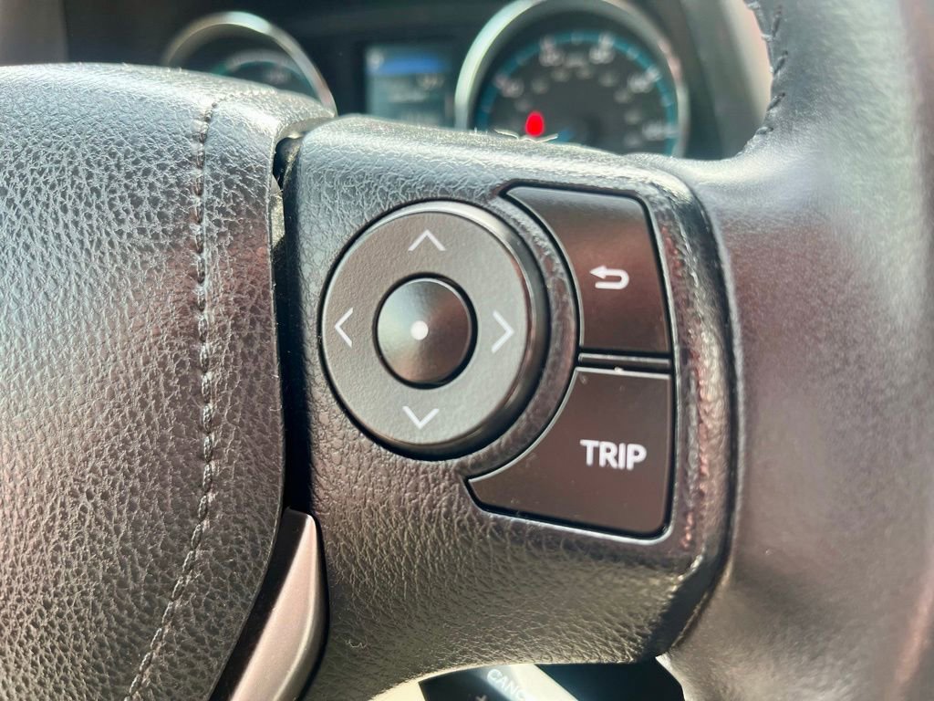 Used 2016 Toyota RAV4 XLE image 17