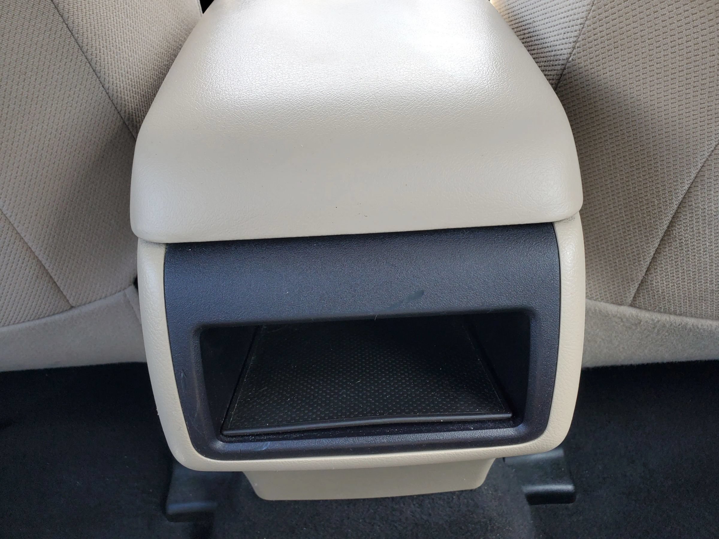 Used 2012 Toyota Camry LE FWD image 28