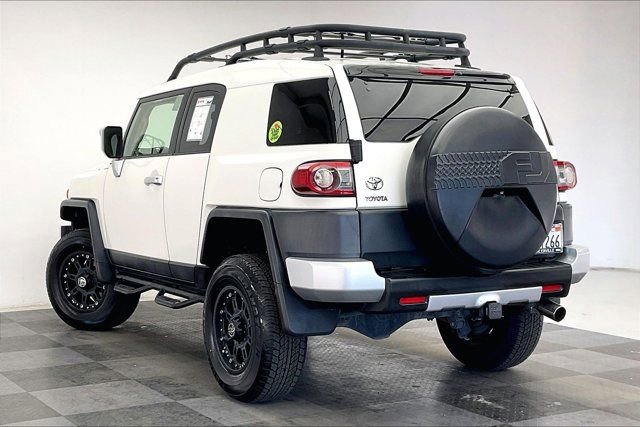Used 2014 Toyota FJ Cruiser 4WD w/ Convenience Package image 10