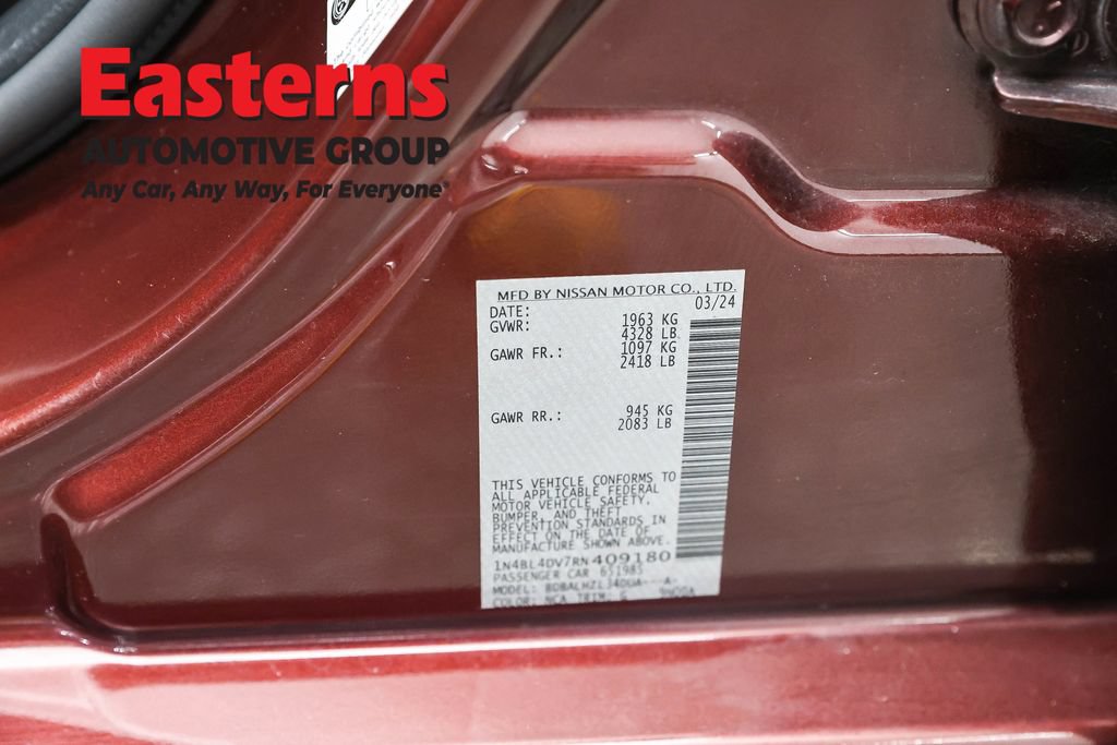 Used 2024 Nissan Altima 2.5 SV FWD image 31