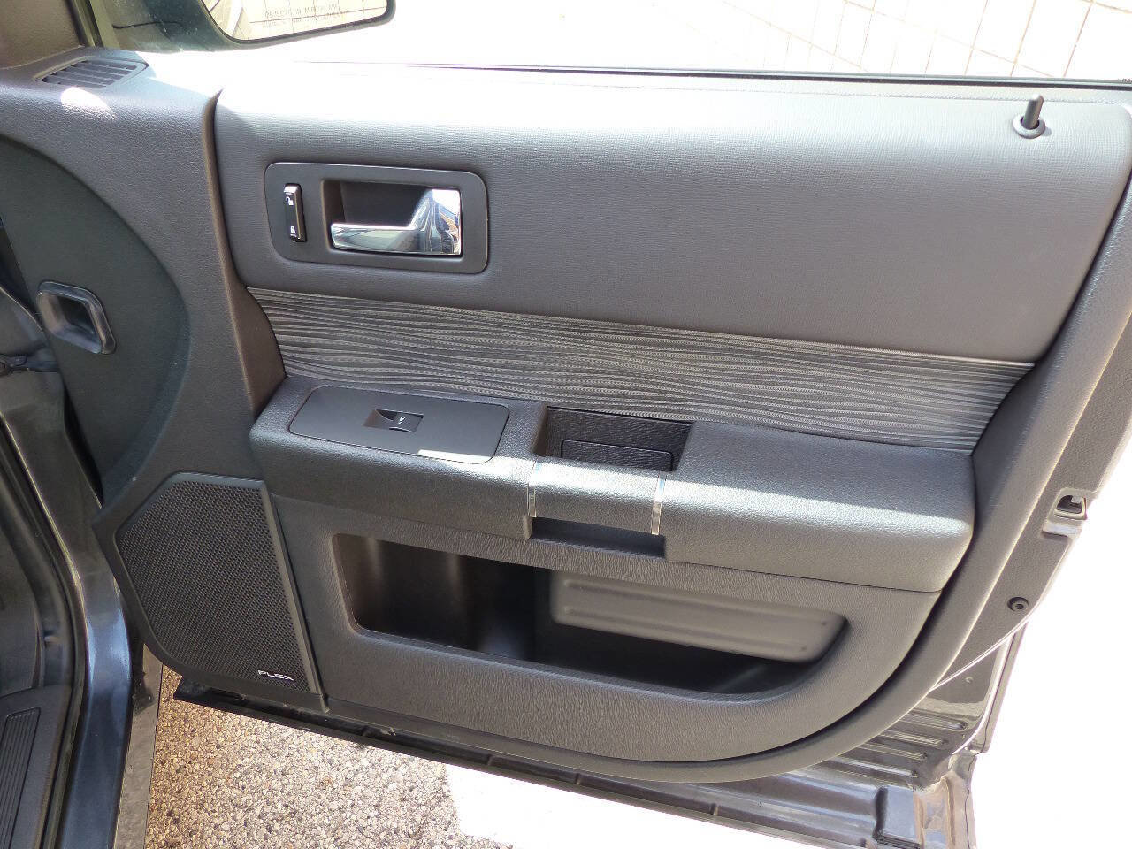 Used 2018 Ford Flex SEL FWD image 24