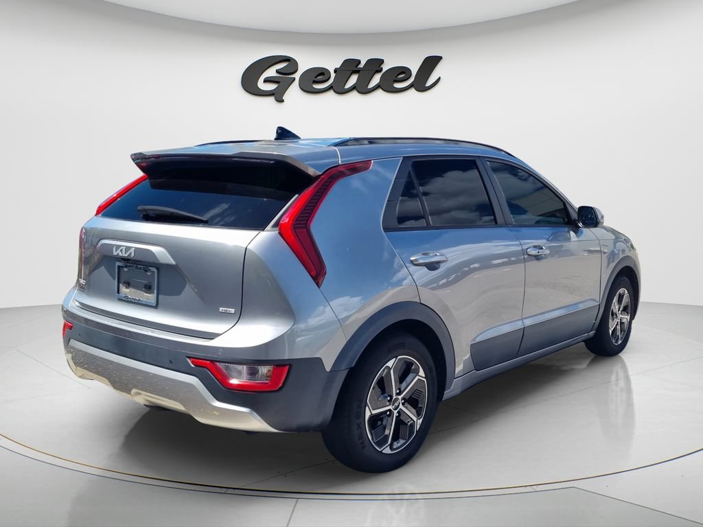 Used 2023 Kia Niro EX FWD image 5