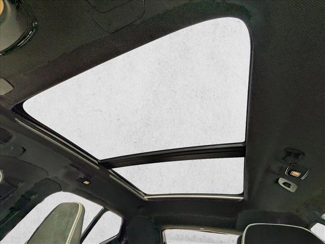 Used 2023 Volvo XC40 Recharge Ultimate image 16