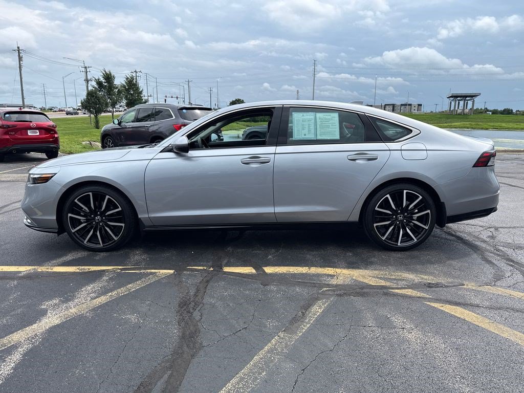 Certified 2023 Honda Accord Touring image 9
