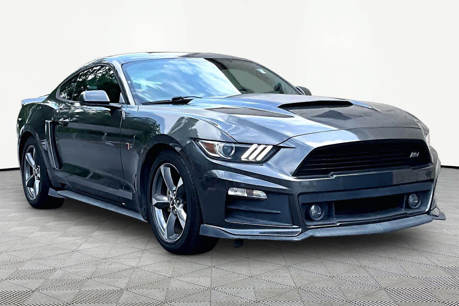 Used 2015 Ford Mustang Coupe w/ Equipment Group 051A RWD image 3