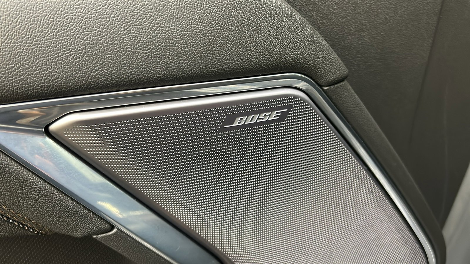 Used 2023 Chevrolet Silverado 1500 High Country w/ High Country Premium Package image 33