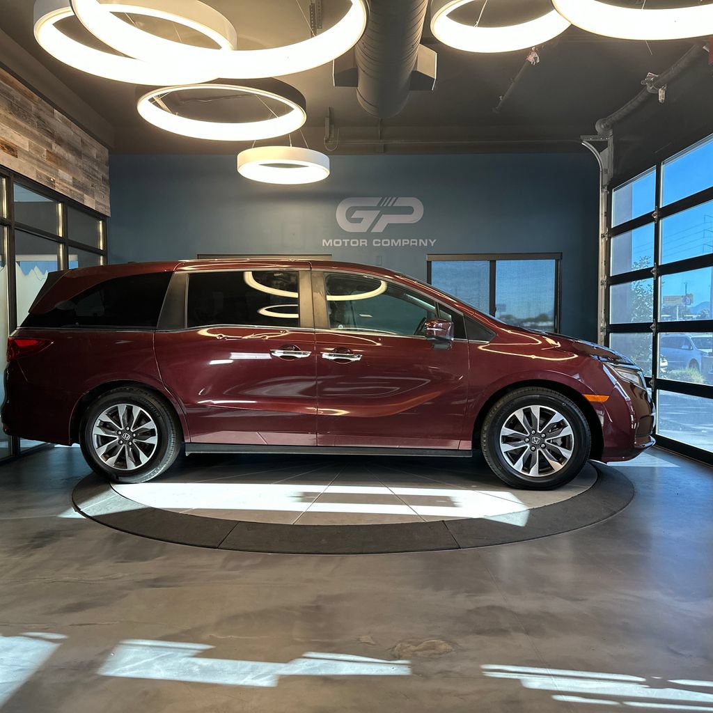 Used 2021 Honda Odyssey EX-L image 2