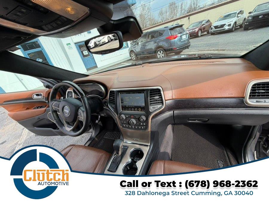 Used 2017 Jeep Grand Cherokee Summit w/ Platinum Series Group RWD image 26