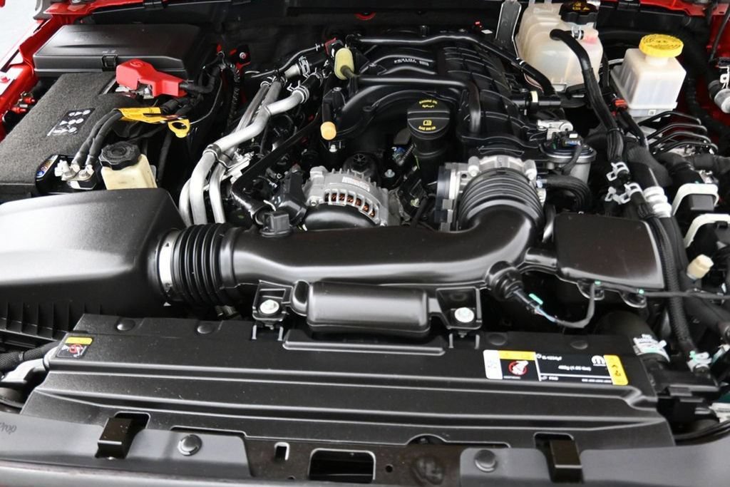 Used 2023 Jeep Gladiator Rubicon AWD/4WD image 11