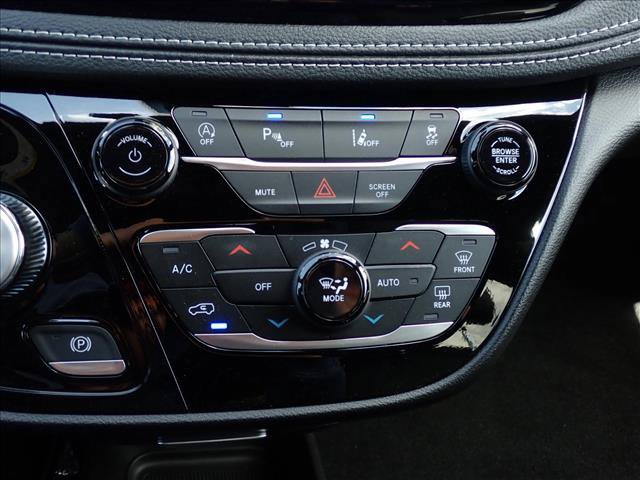 New 2027 Chrysler Pacifica Select AWD/4WD image 23