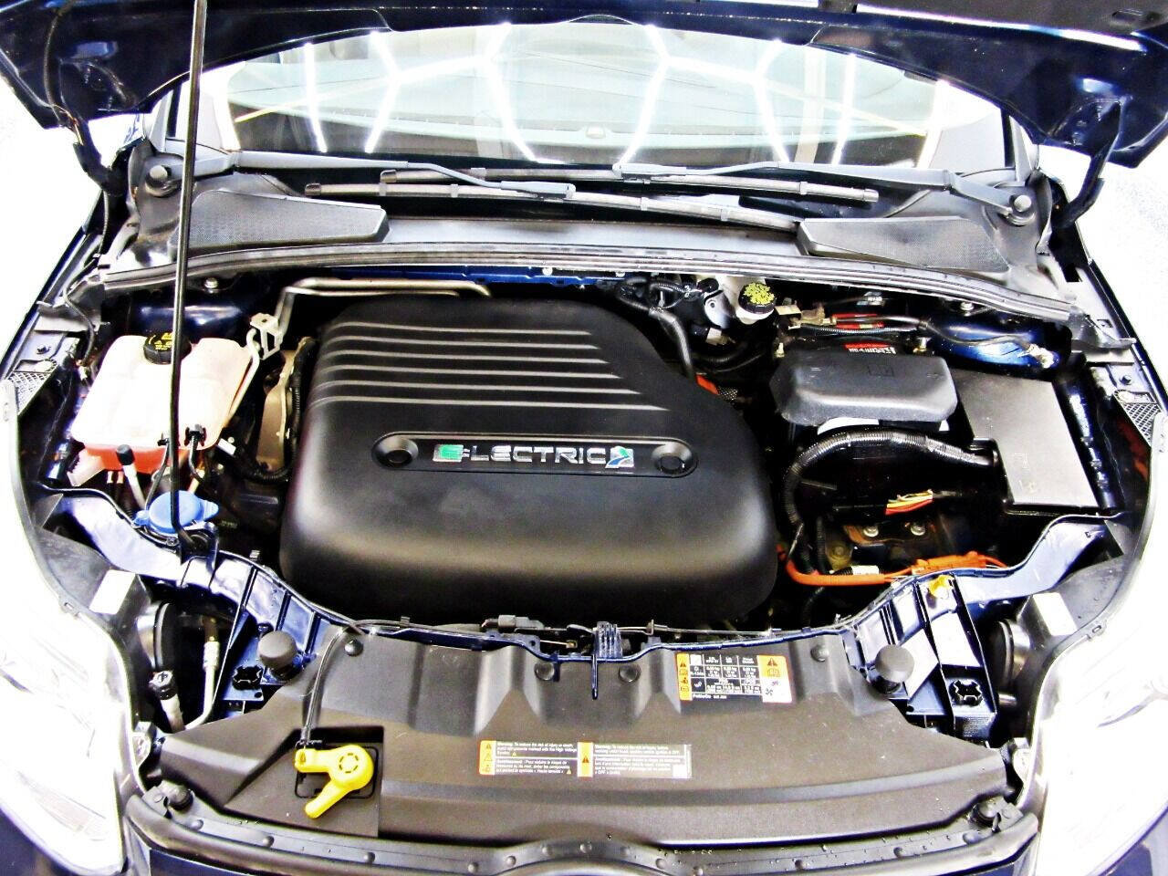 Used 2016 Ford Focus Electric 4dr Hatchback image 4