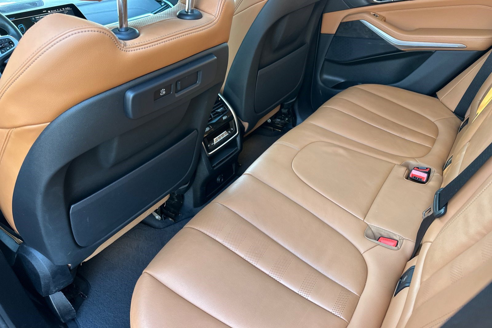 Used 2022 BMW X5 xDrive45e w/ M Sport Package image 15