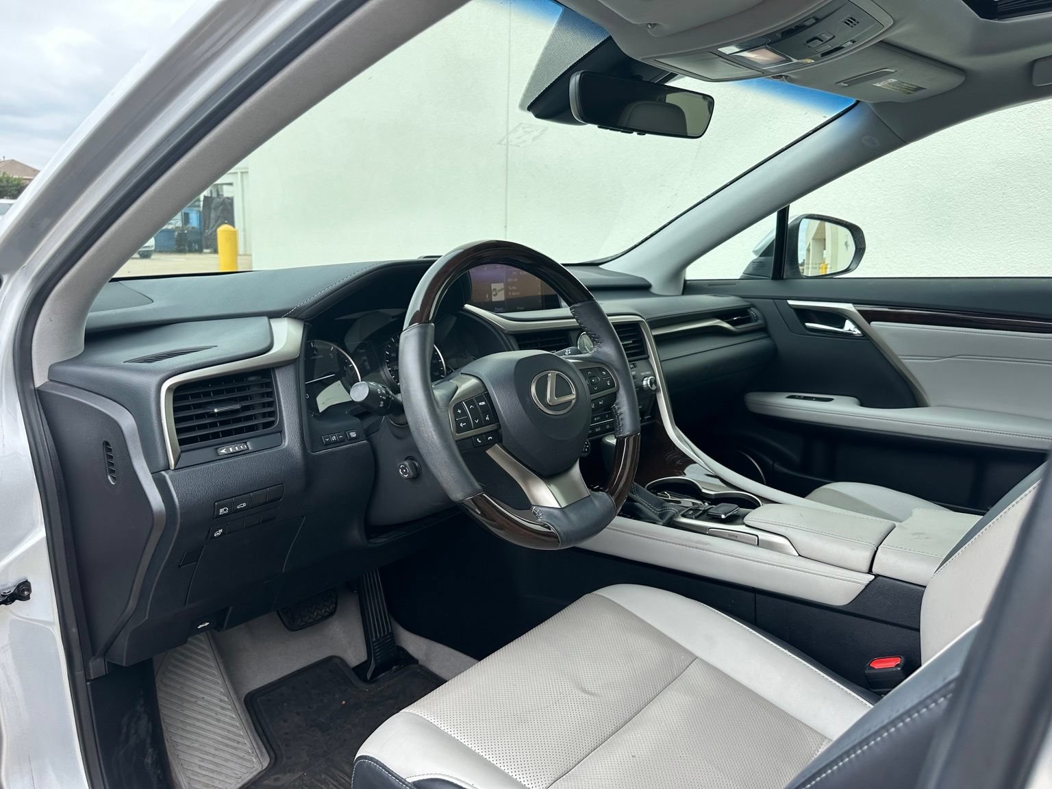 Used 2016 Lexus RX 350 FWD w/ Premium Package image 10