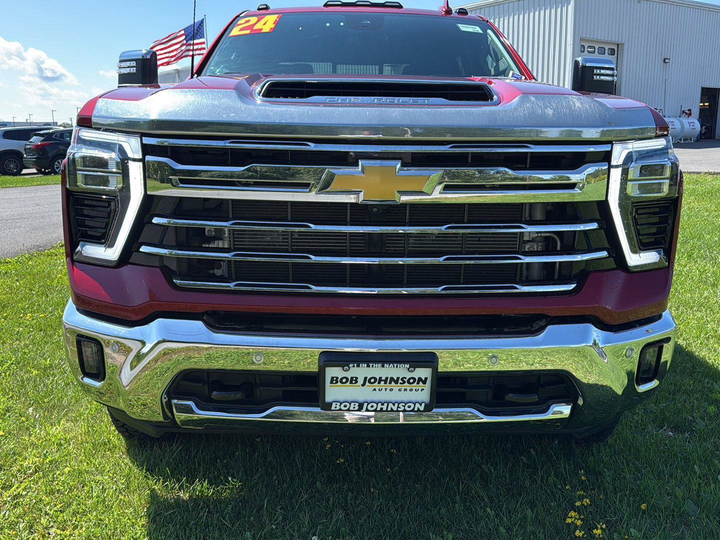 Used 2024 Chevrolet Silverado 2500 LTZ w/ LTZ Convenience Package AWD/4WD image 2