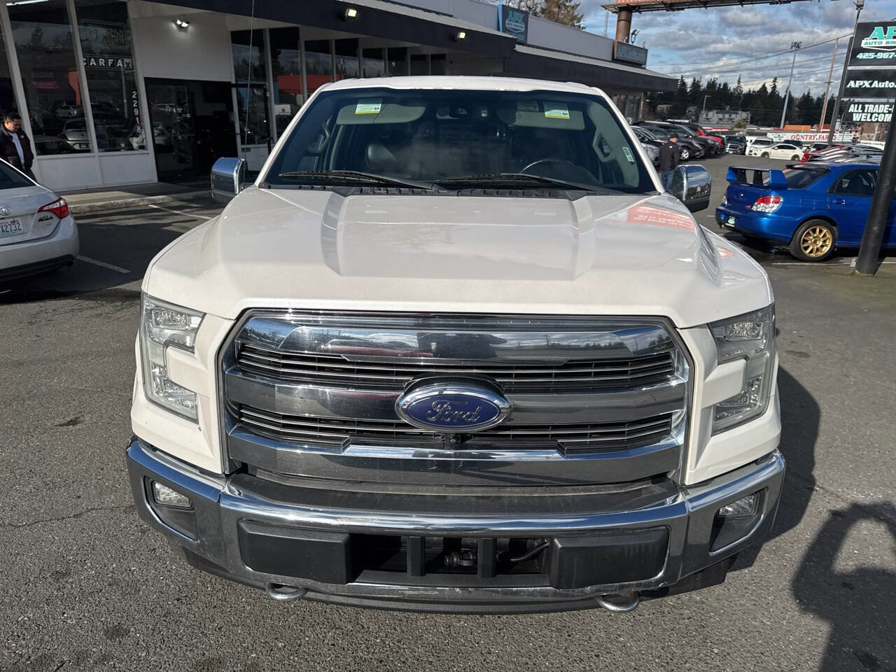 Used 2017 Ford F150 Lariat w/ Equipment Group 502A Luxury image 9