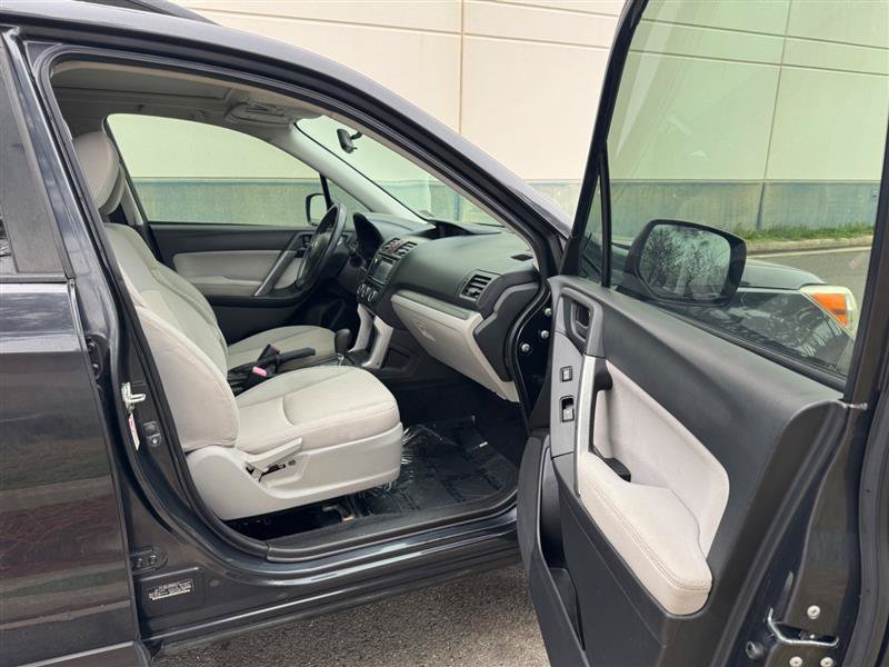 Used 2014 Subaru Forester 2.5i Premium AWD/4WD image 47