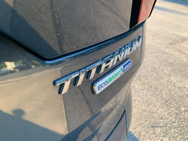 Used 2019 Ford Escape Titanium w/ U9j03 - Titanium Tow Package AWD/4WD image 18