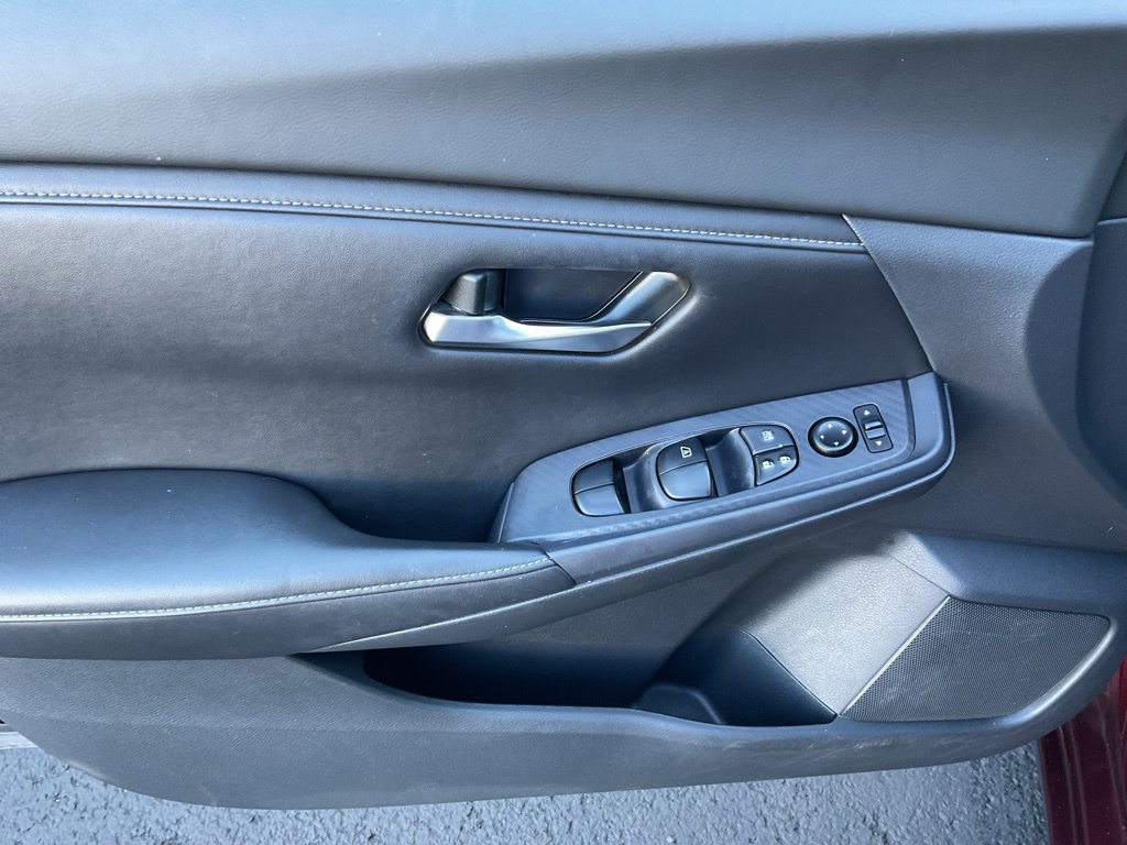 Used 2023 Nissan Sentra SV w/ All-Weather Package FWD image 11