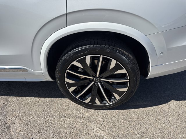 Used 2025 Volvo XC90 B6 Plus w/ Protection Package Premier AWD/4WD image 10