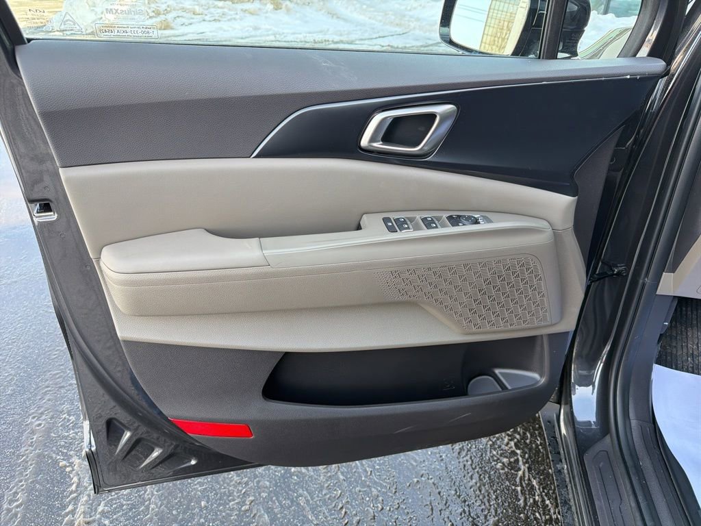 New 2026 Kia Carnival LX image 26